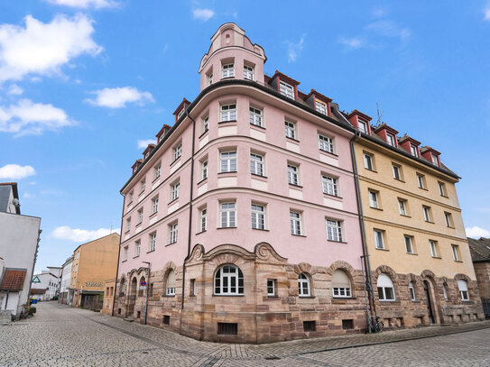 Historisches Denkmal: Attraktives 10-Familienhaus in zentraler Lage von Fürth