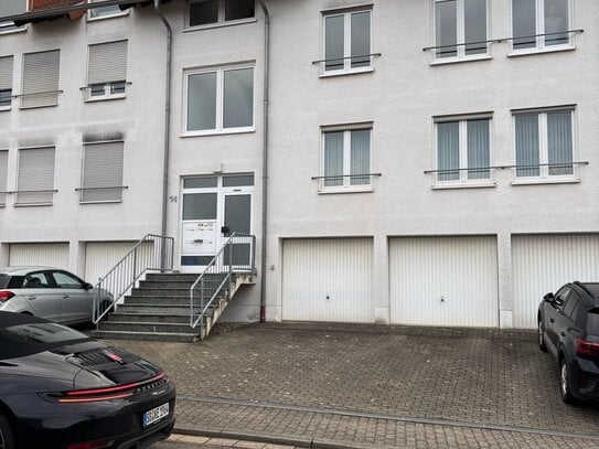 Schöne Dachgeschosswohnung in ruhiger Lage