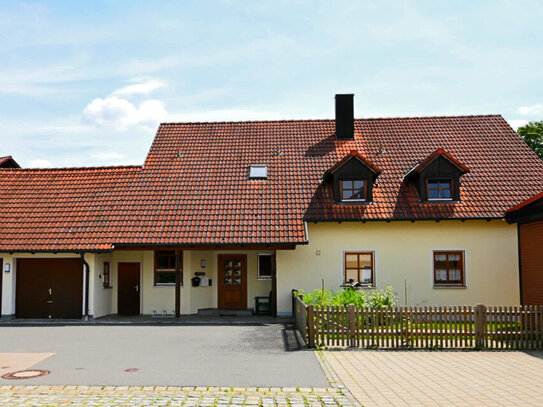 Top gebaut, Top gepflegt, Top Zuhause! Zweifamilienhaus in Dietfurt