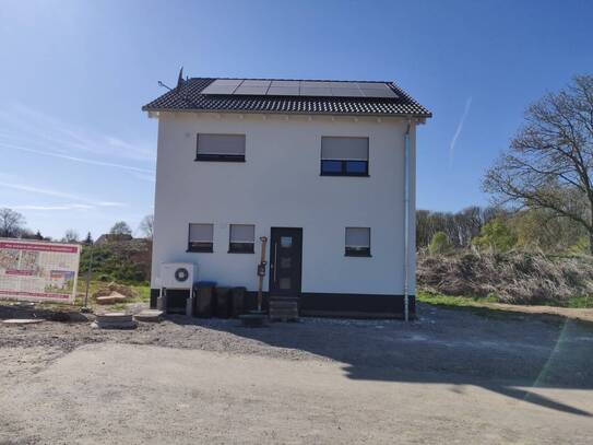 //\\ Traumhaus NEUBAU-Doppelhaushälfte in Werl mit tollen Nachbarn! //\\