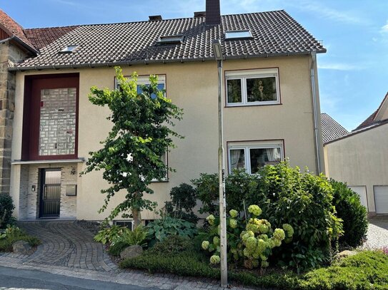 Schönes 2-Familienhaus im Ortskern von Bad Emstal mit Terassengarten zum Märchenwanderweg gelegen!