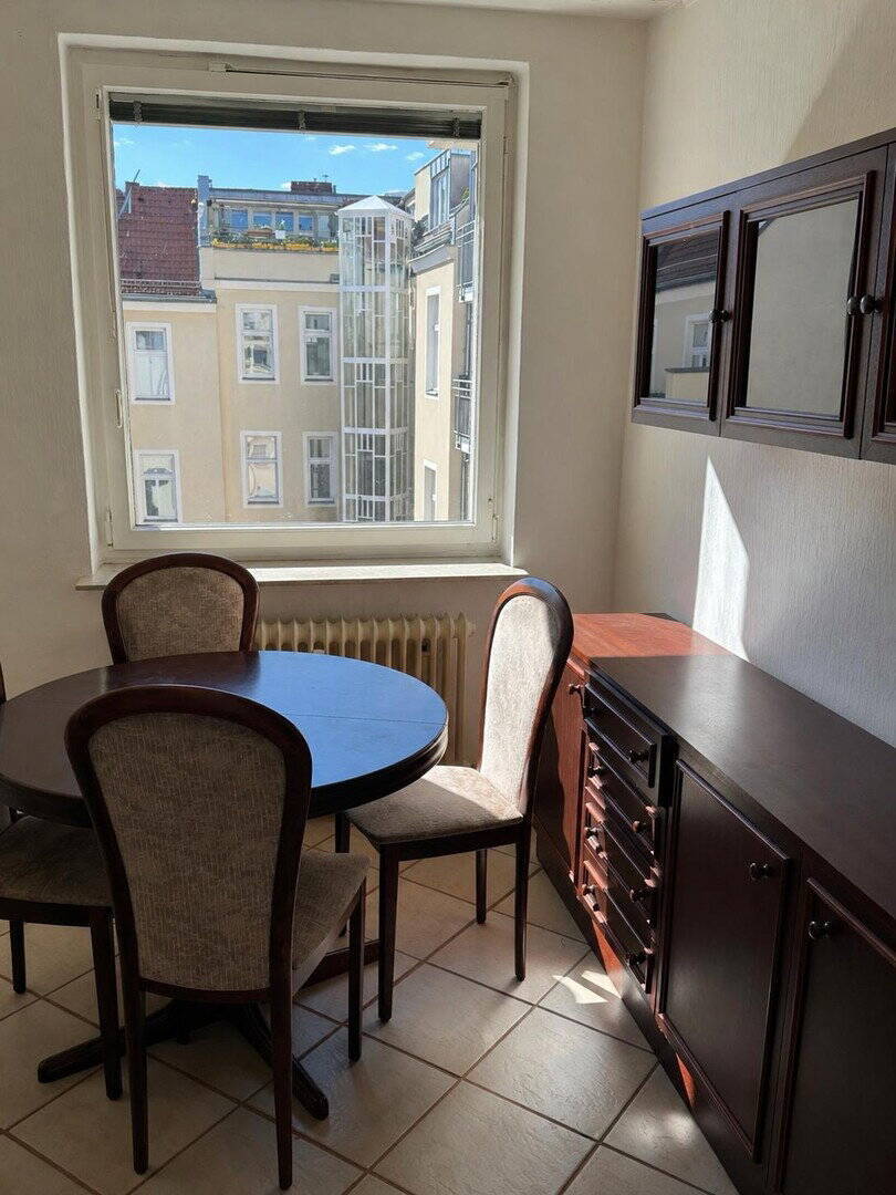 Helle 3-Zimmer-Wohnung mit Balkon für 990€ in 10781 Schöneberg - möbliert - Zwischenmiete 3-6 Monate - Foto 1