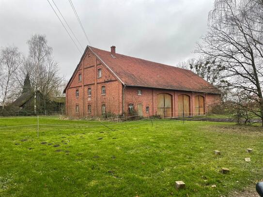 Resthof mit Denkmalschutz auf 13.100 m² inkl. Bauplatz !