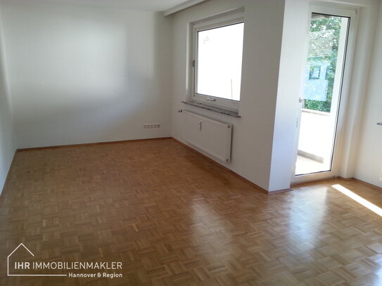 Charmante 3-Zimmer Wohnung mit Balkon, KFZ-Stellplatz und Kellerraum in Langenhagen- Brink