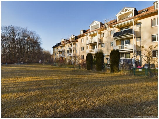 SONNIG - MODERN - BEZUGSFREI! Lichterfüllte 3-Zimmer-Wohnung mit Ausblick ins Grüne.