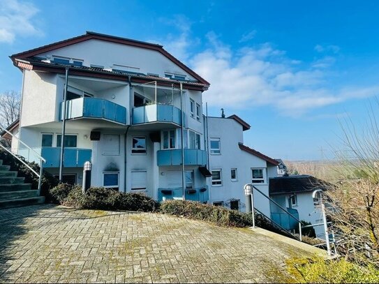 Appartement mit Ausblick und Balkon