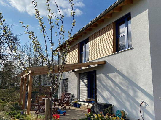 KfW 40 plus Naturhaus mit gehobener Ausstattung und Energieeffizienz A+