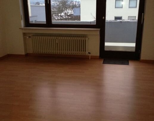 1 Zi App. mit Balkon, Uni Nähe