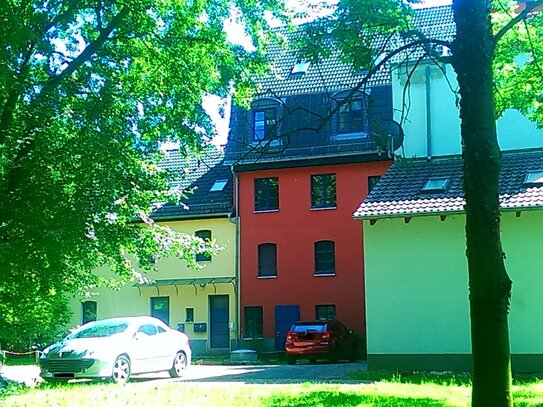 schöne 3-Zimmer-Wohnung im Grünen, ruhiger geht´s nicht, Garten und Stellplatz