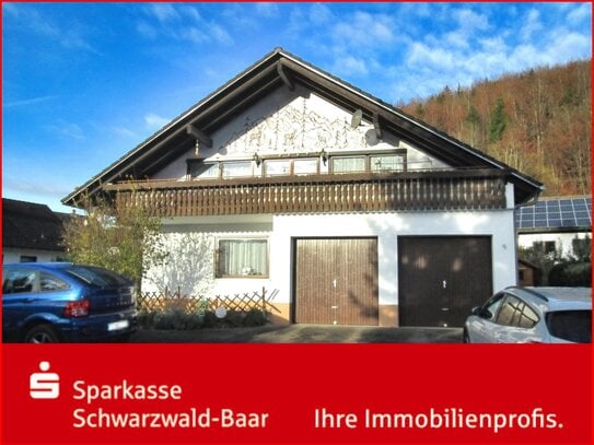 5-Zimmer-Wohnung mit Terrasse, Gartenanteil und Garage