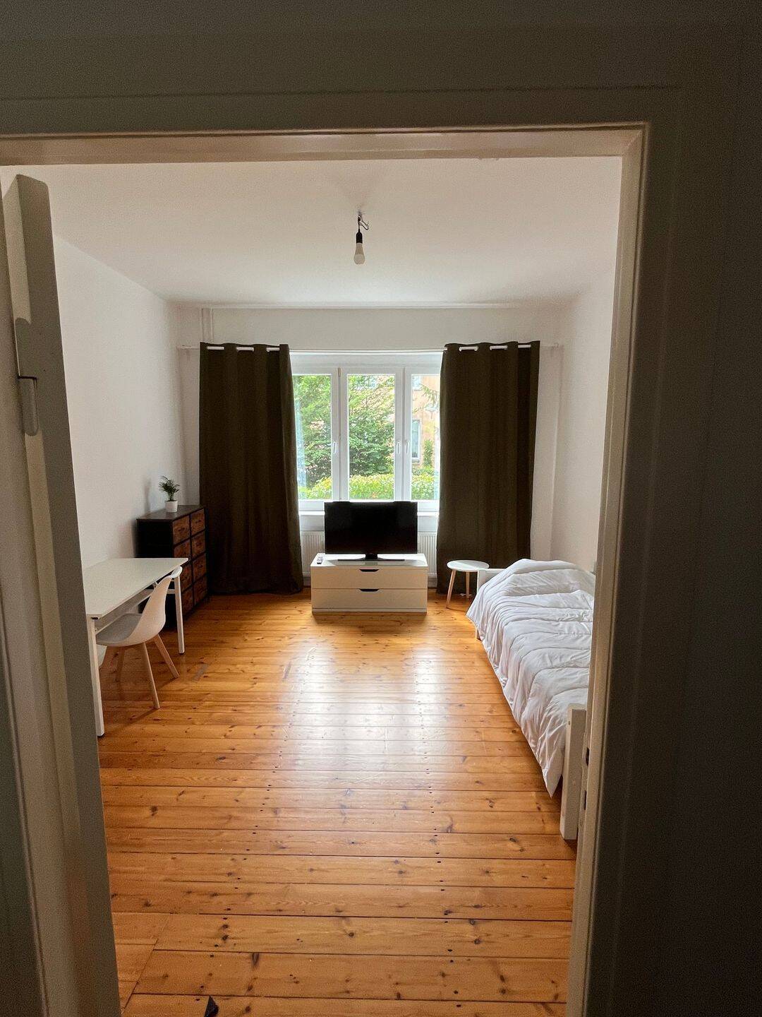 Möbliertes 18 m² Zimmer in ruhiger Lage nahe Weißensee & Prenzlauer Allee - Foto 1