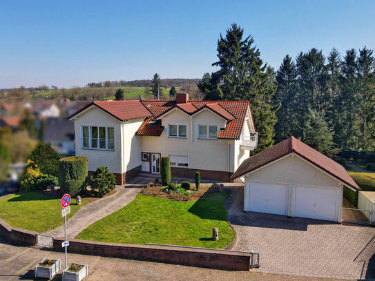 Ein Zuhause für alle: Großzügiges Mehrgenerationenhaus mit Platz für Ideen!