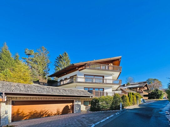 Landhaus-Villa mit grandiosem Panoramablick zum Erstbezug