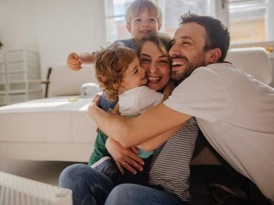 Der ideale Platz für die junge Familie: Wohnen im Neubau und mit anderen jungen Familien in der Nachbarschaft. Jetzt gü…