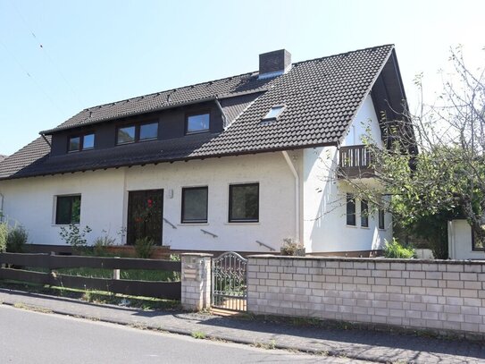 Dreifamilienhaus mit vielen Möglichkeiten und großem Grundstück in Mainhausen/Zellhausen