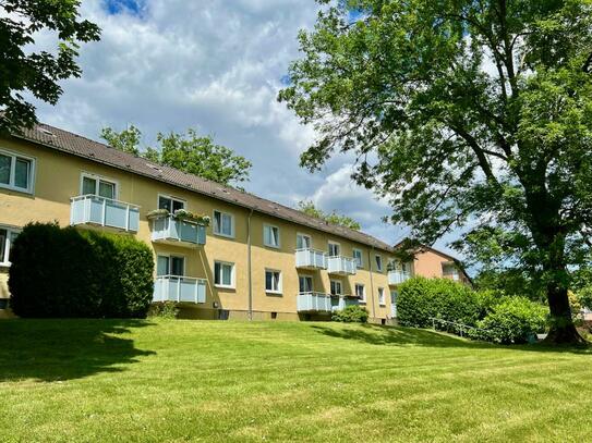 MODERNISIEREN SIE DIE WOHNUNG NACH IHREN WÜNSCHEN - LEERE 2 ZIMMER WOHNUNG MIT SÜD BALKON IM EG