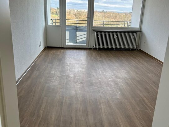 Eine frisch sanierte 3-Zi-Wohnung für nur 1.209 EUR Warmmiete!