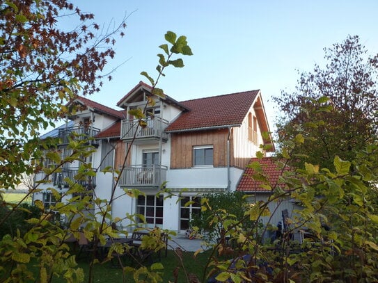 Attraktive Doppelhaushälfte mit Garten in Harthausen/Grasbrunn