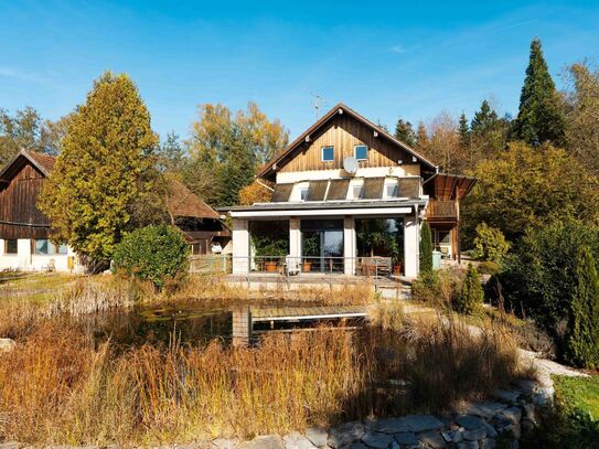 Landsitz (ehemaliges Sacherl) in der Waldnatur in absoluter Alleinlage Nähe Osterhofen