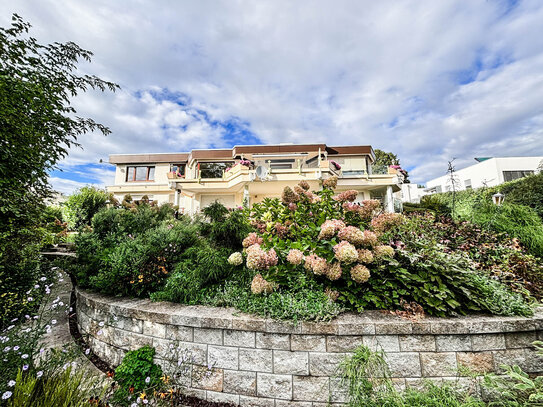 Wunderbarer Bungalow mit Einliegerwohnung mit Blick bis zu den Bergen