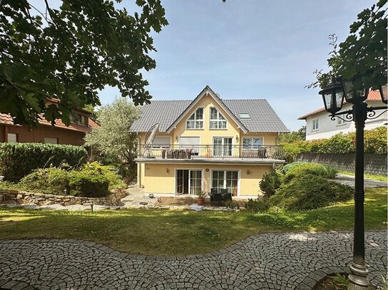 Idyllisches Wohnen in bester Lage - Zweifamilienhaus mit eigenem Charme!