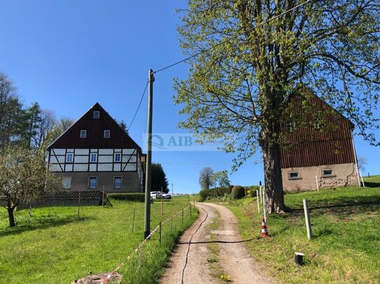 Rarität im Erzgebirge ***Denkmalgeschützer Bauernhof für Liebhaber, Aussteiger, Selbstversorger***