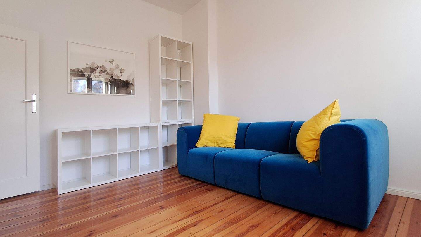 Mitten in Zehlendorf I Möbliertes Wohnen I Lichtdurchflutete 2 Zimmerwohnung mit Balkon I Keller - Photo 1