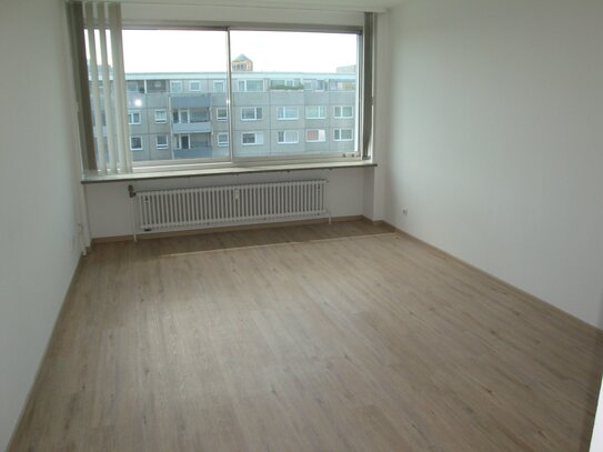 Toplage mit exklusivem Ausblick im Zentrum, 1-Zi.-Wohnung mit Küchenzeile, Wfl. ca. 30 m²