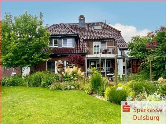 ** Ein Traumhaus mit Gartenparadies **