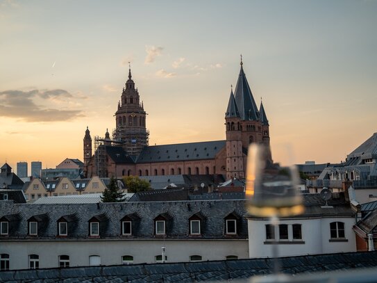 Traumhafte 4 Zimmer Maisonettewohnung mit 2 Gäste-WCs in TOP Lage in der Mainzer Altstadt