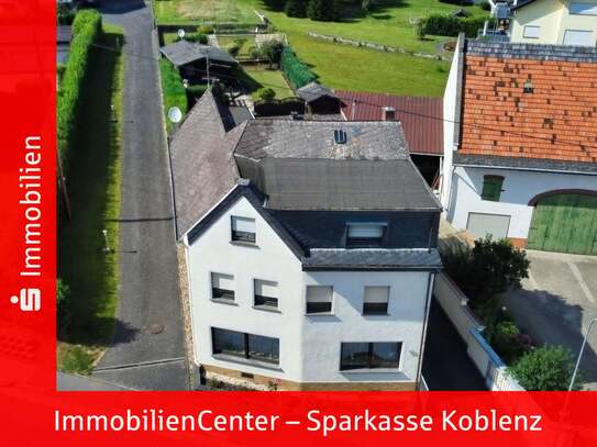 Großzügiges Familienhaus mit Traumgarten und Sauna in Rübenach