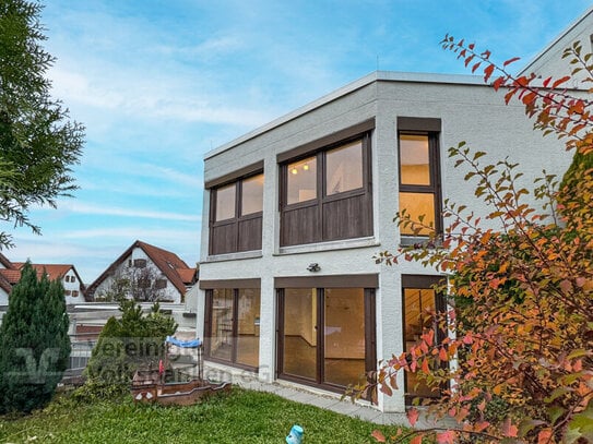 MODERNE TERRASSENWOHNUNG MIT GARTEN - DACHTERRASSE UND TG-STELLPLATZ!