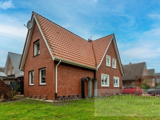 Einfamilienhaus in guter Lage von Leer-Loga! Mit Photovoltaikanlage !