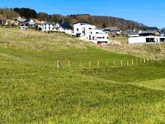 **Attraktives Baugrundstück im Neubaugebiet Ihr Traumhaus wartet!**