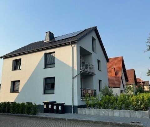 Top Angebot Kernsanierte 3 FH nach EnEV 55 – energieeffizientes Wohnen Inkl: Photovoltaik..in Top Lage Schloß Neuhaus