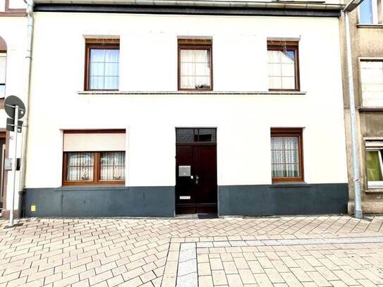 Sanierter Altbau im Herzen von Euskirchen *Einziehen + Wohlfühlen*