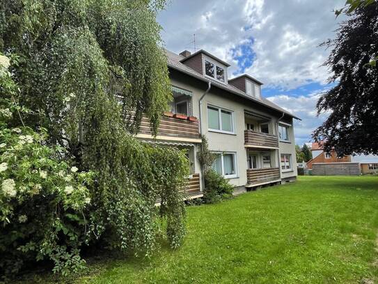 /// 3 - 4 Zimmer Mietwohnung im Grünen - mit Balkon - frei - ab sofort - Anfragen mit Kurzvorstellung bitte per E-Mail…