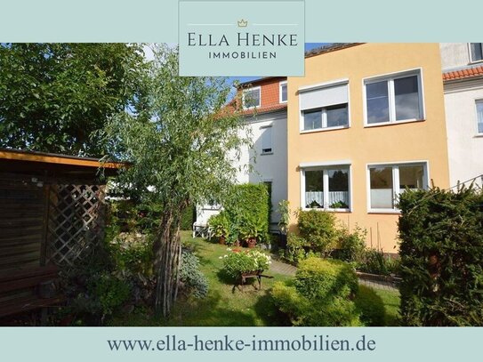 Gepflegte, schöne und helle Erdgeschoss-Wohnung mit Wintergarten + Gartennutzung.