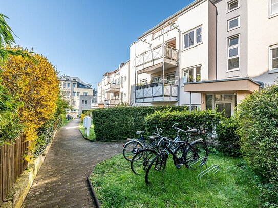 Erstklassige Lage! TG-Stellplatz, Balkon. Vermietungssicher im Qualitätsneubau aus 1995!