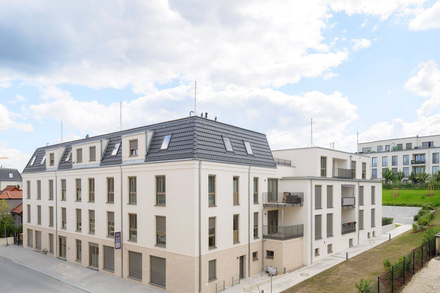 provisionsfrei +++ EBK +++ 2 - oder 3 - Zimmer Dachgeschosswohnung - Photo 1
