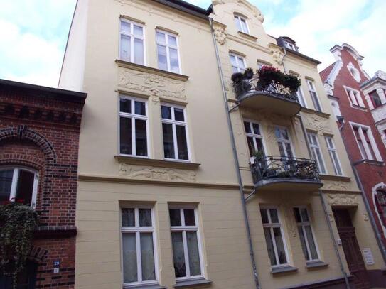 Renovierte 3-Zimmer-Wohnung mit Balkon in der Landreiterstraße