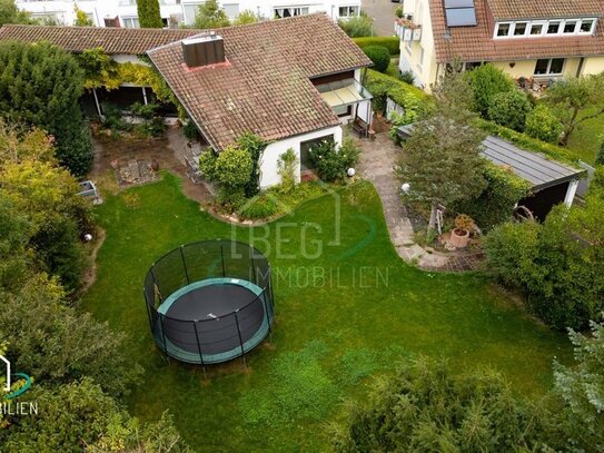 Weitläufiges, charmantes Haus mit Blick ins Grüne