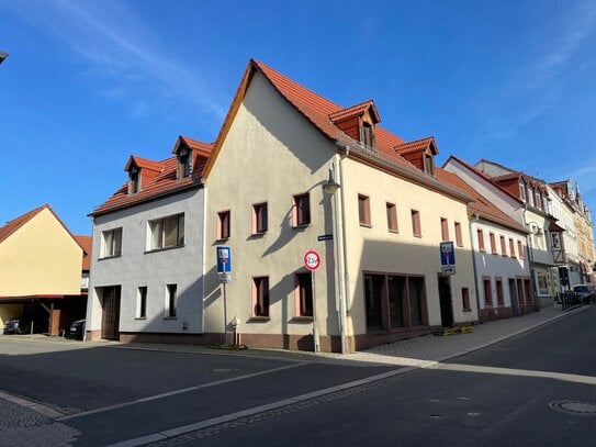 Zentrum Frohburg - Wohn- und Geschäftshäuser (308m² Gesamtfläche) als EFH mit Garten u. Stellplätzen