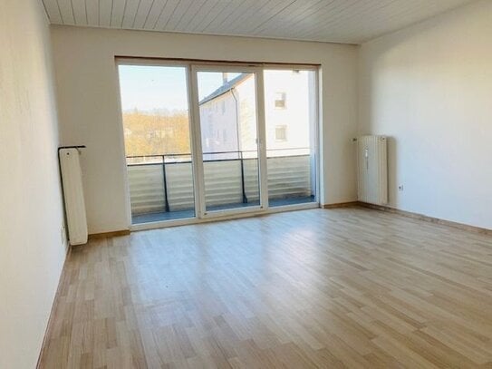 Renovierte 3-Zimmer-Wohnung mit Balkon in Lüdenscheid zu vermieten