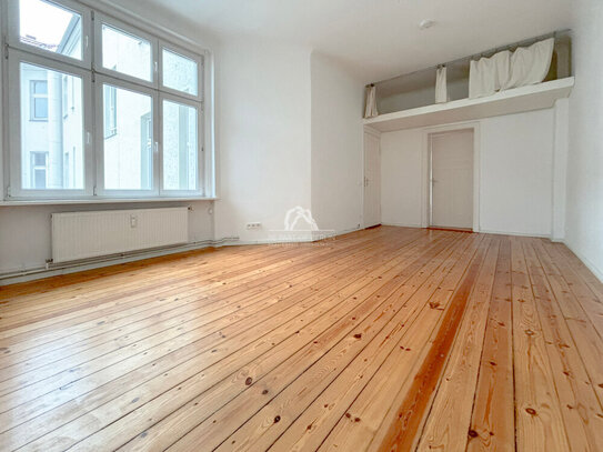 PROVISIONSFREI - ZWISCHEN SONNENALLEE UND RICHARDPLATZ! GEPFLEGTE UND RUHIGE ALTBAUWOHNUNG MIT BALKON!