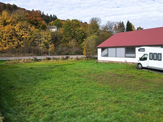 Großer Bauplatz . ebenes Gelände ... in einem ruhigen Wohngebiet, ideal für Familien