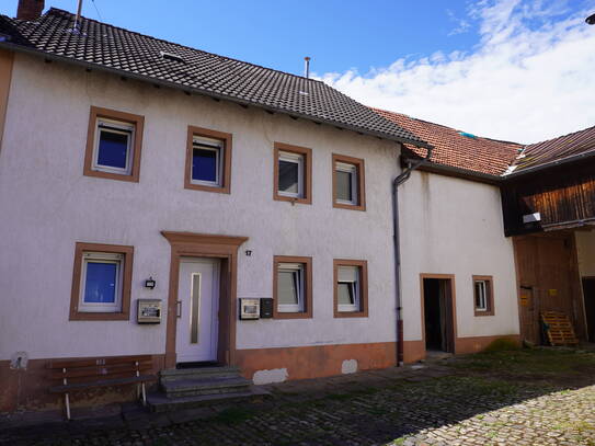 Bauernhaus I Ausbaureserve I diverse Nebengebäude I Renovierungsbedürftig