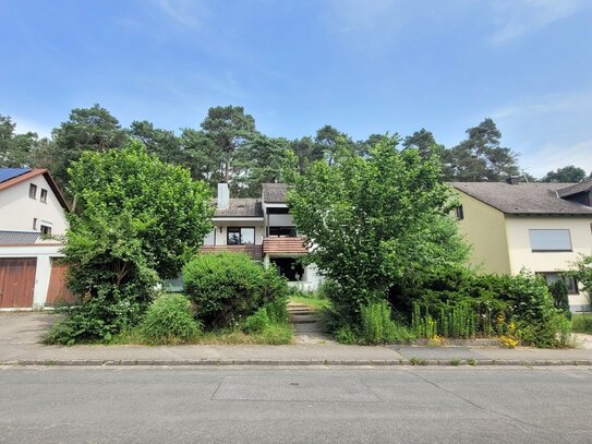 Mehrfamilienhaus mit Sanierungspotential in ruhiger Waldrandlage