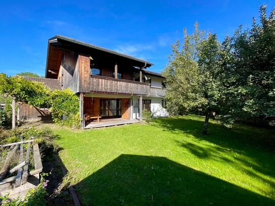 Charmantes Landhaus auf großem Grundstück im idyllischen Alpenvorland