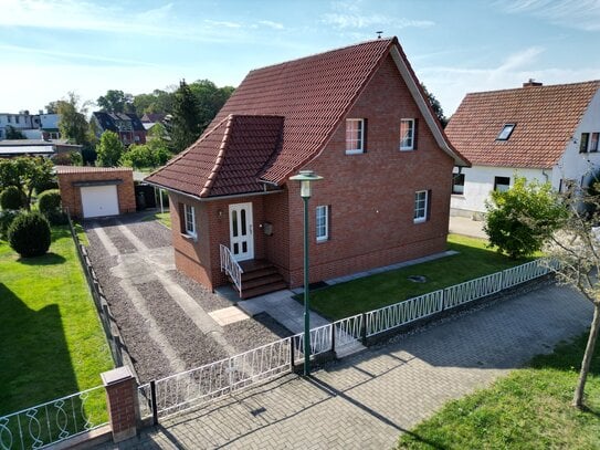 Charmantes Einfamilienhaus mit Garage in zentraler Lage Plau am See